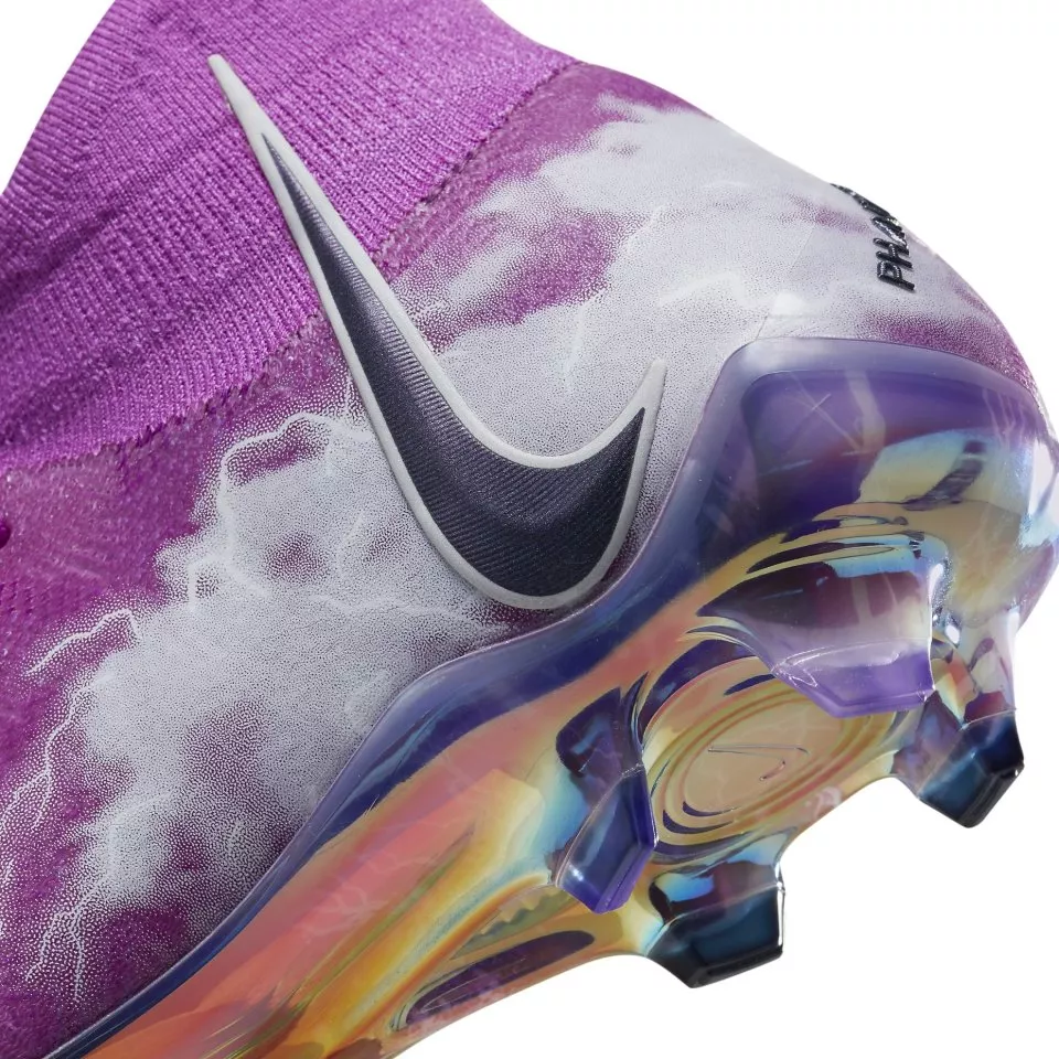 Nike Phantom Luna 'Thunder': Innovación y Estilo